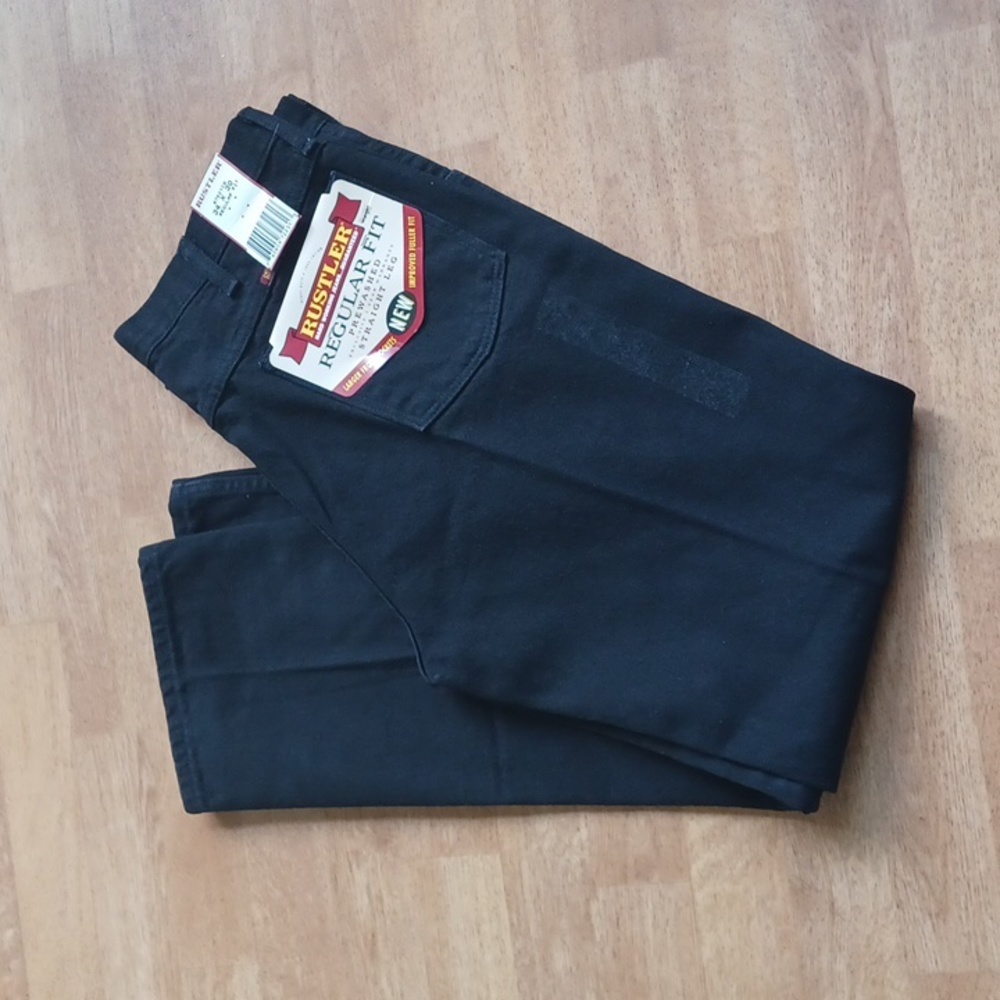 Rustler jeans 34x30 black new with tag. Heavy duty work pants